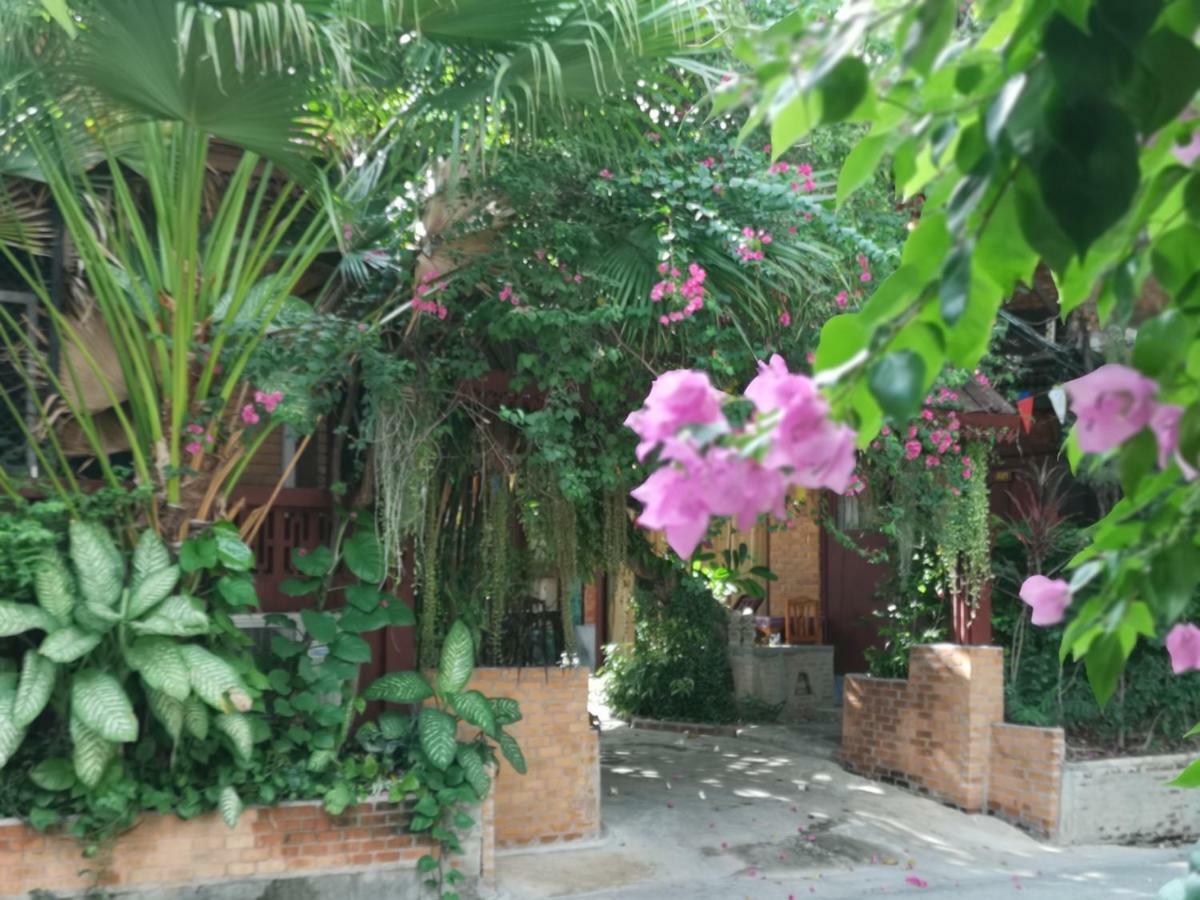 Appartement Boutique House Nipha à Chiang Mai Extérieur photo