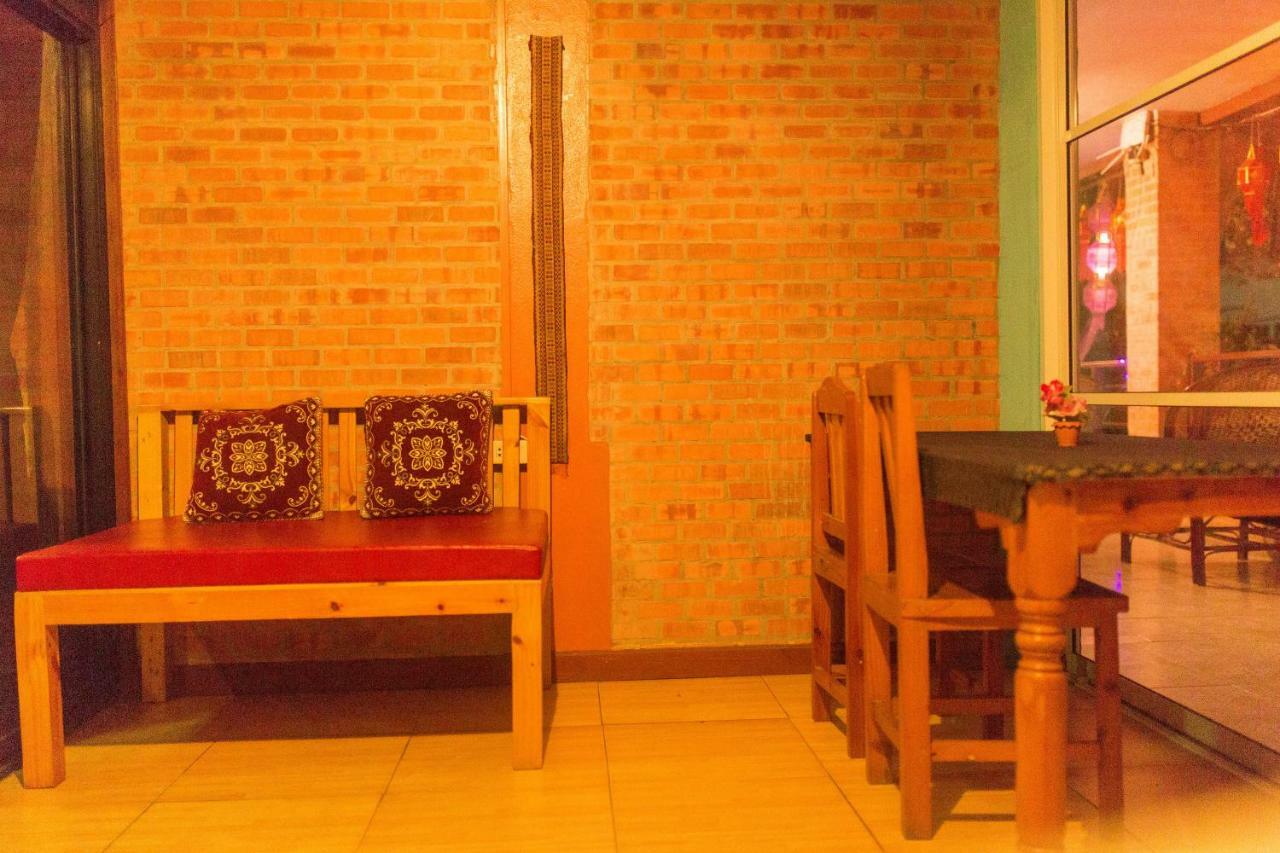 Appartement Boutique House Nipha à Chiang Mai Extérieur photo
