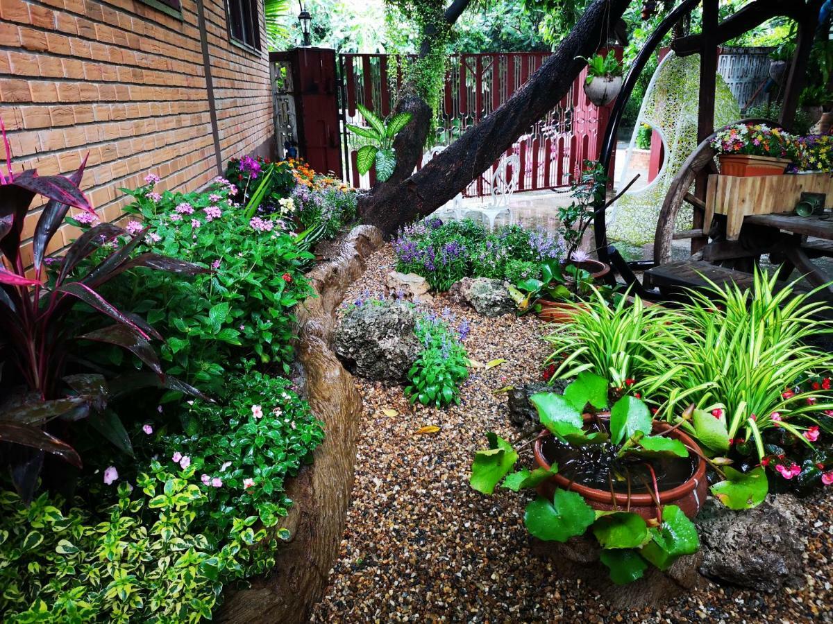 Appartement Boutique House Nipha à Chiang Mai Extérieur photo